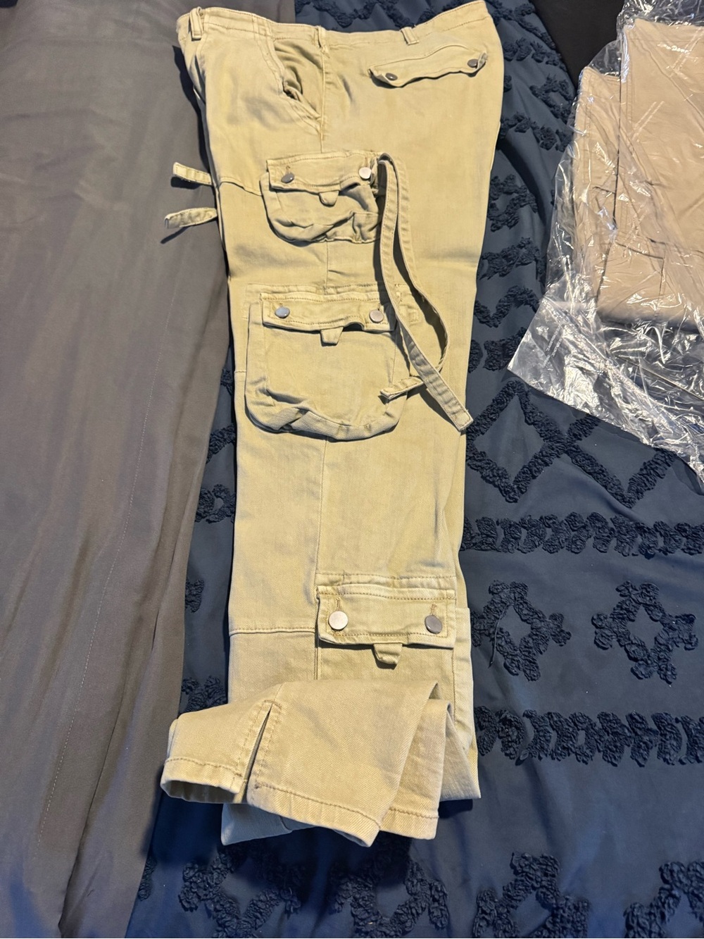 MNML Men's Cargo Pants in Khaki